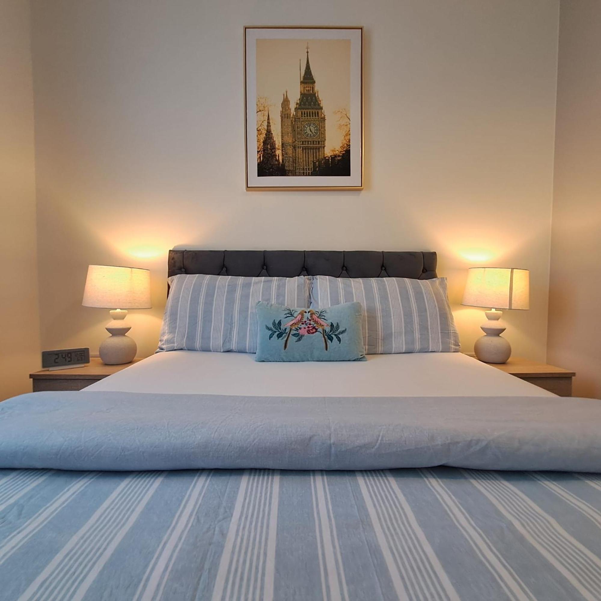 Cozy Bedroom In Lucan, Dublin Buitenkant foto